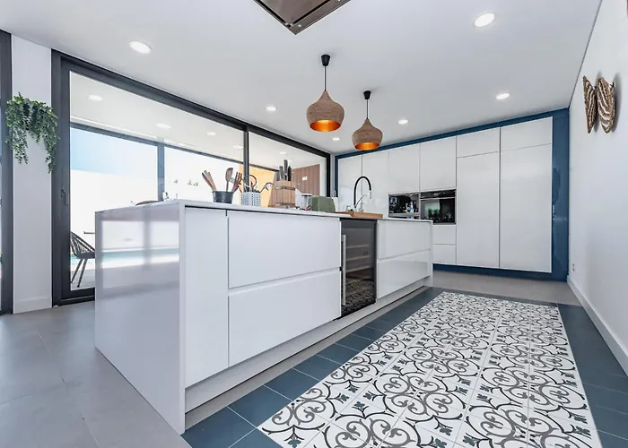 Casa Da Oliveira ~ Feriehus Azeitão